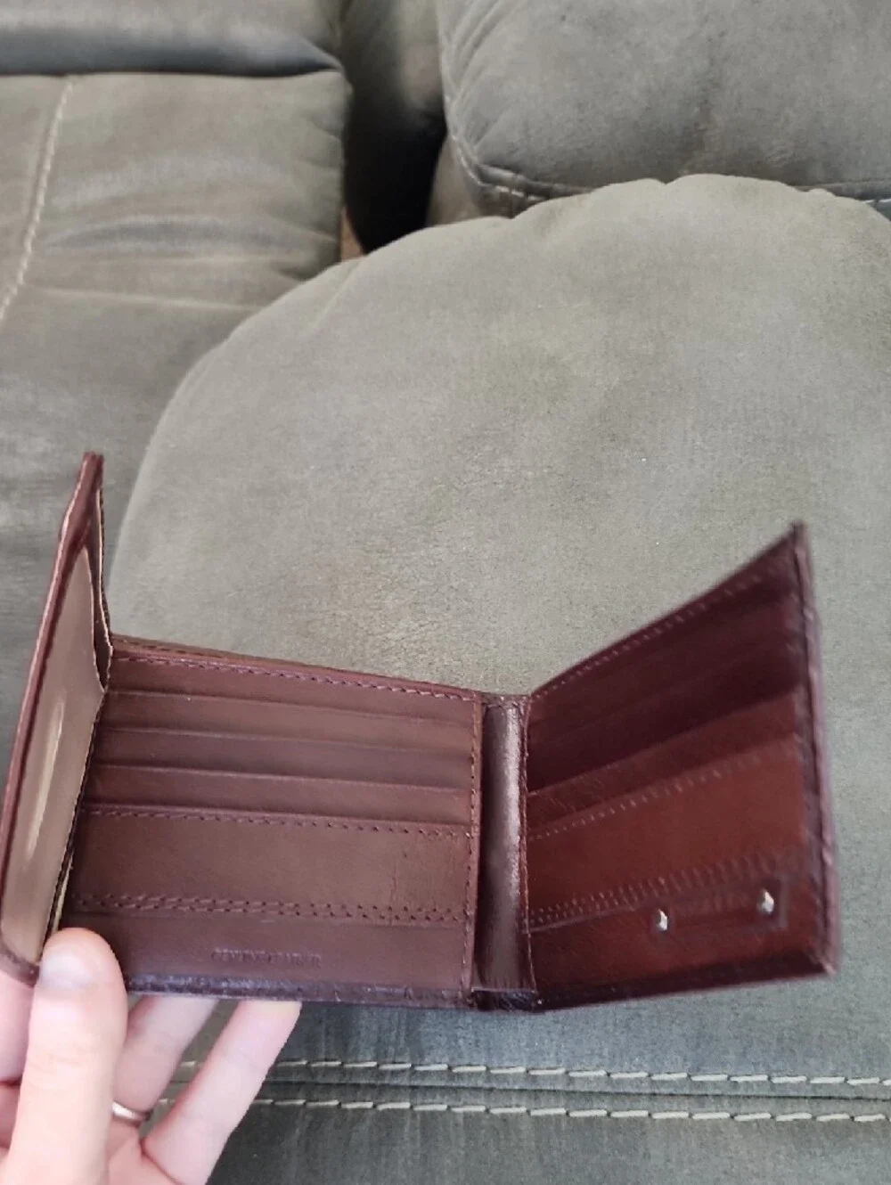 Dockers Genuine Leather Bifold Wallet Brown ID Window